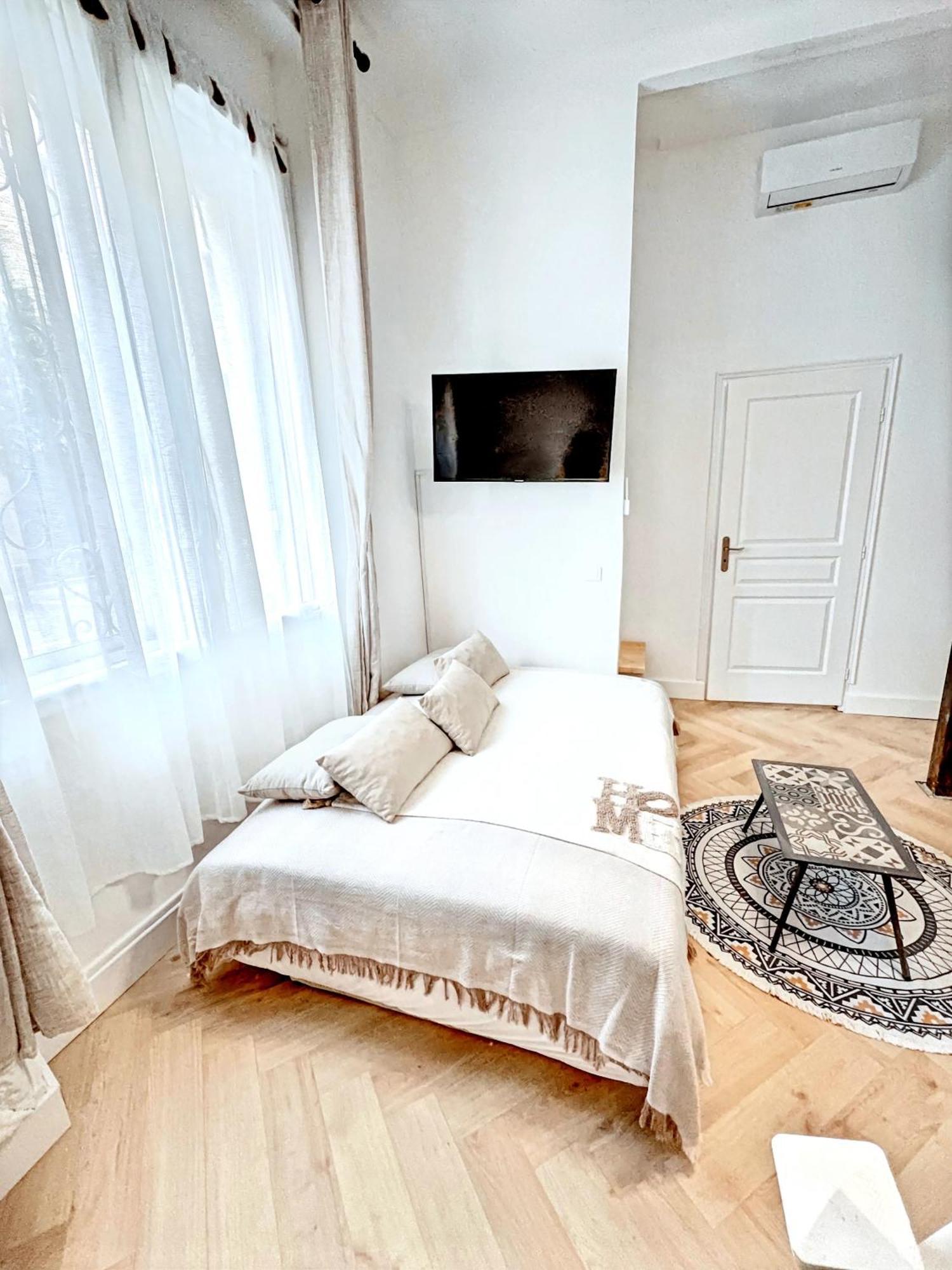 Apartament Mini Duplex 50M Du Vieux Port Cannes Zewnętrze zdjęcie